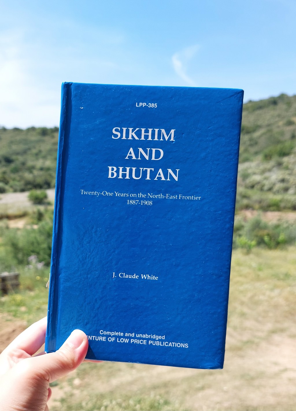 “Sikhim and Bhutan” J. Claude White (1909) Review |Small kingdoms of himalaya 120 years&nbsp;ago