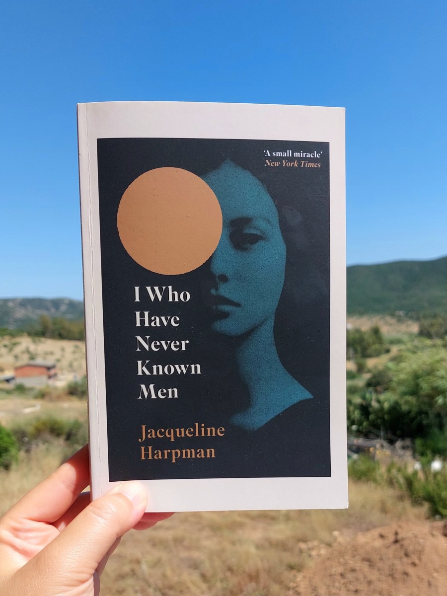 『I Who Have Never Known Men』 ジャクリーン ハープマン, 1995年 レビュー | 40人の女性が地下牢で生かされている、なぜ