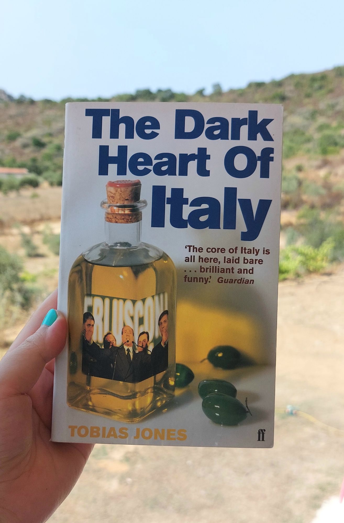 The Dark Heart of Italy』 Tobias Jones, 2003年 レビュー | 英国人の