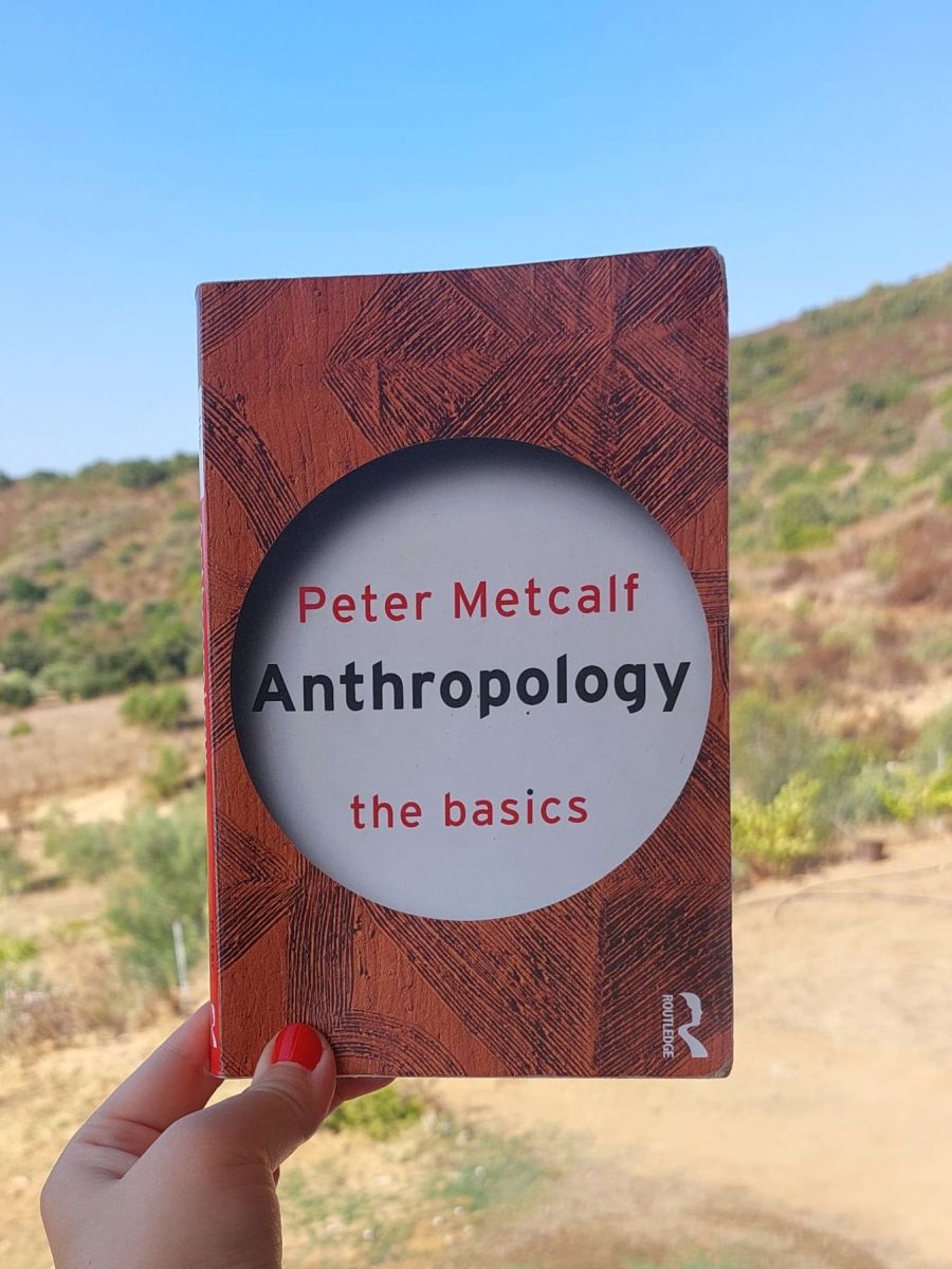 『Anthropology: The Basics(人類学の基礎)』 Peter Metcalf, 2005年 レビュー |&nbsp;人類学の教材